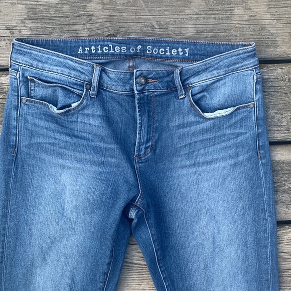 Articles of Society Faith Flare Jeans - Picture 5 of 12